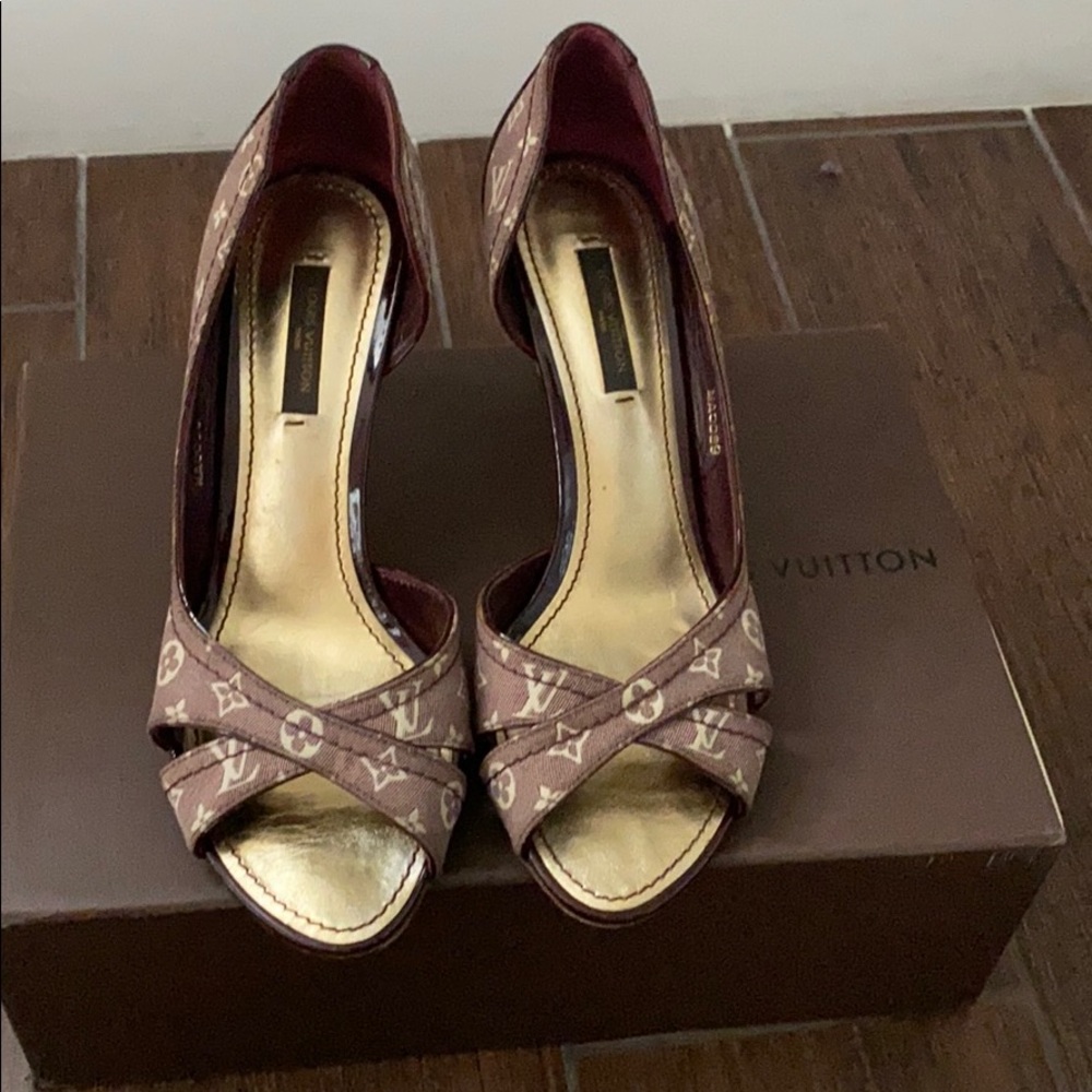 Louis Vuitton printed heels